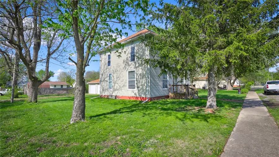 222 W Hunt Street, Cerro Gordo, IL 61818 - #3