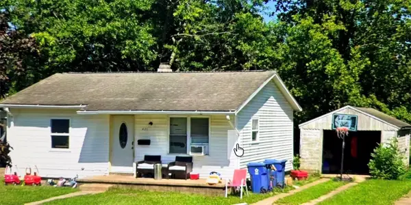 420 W Maple Street, Hoopeston, IL 60942