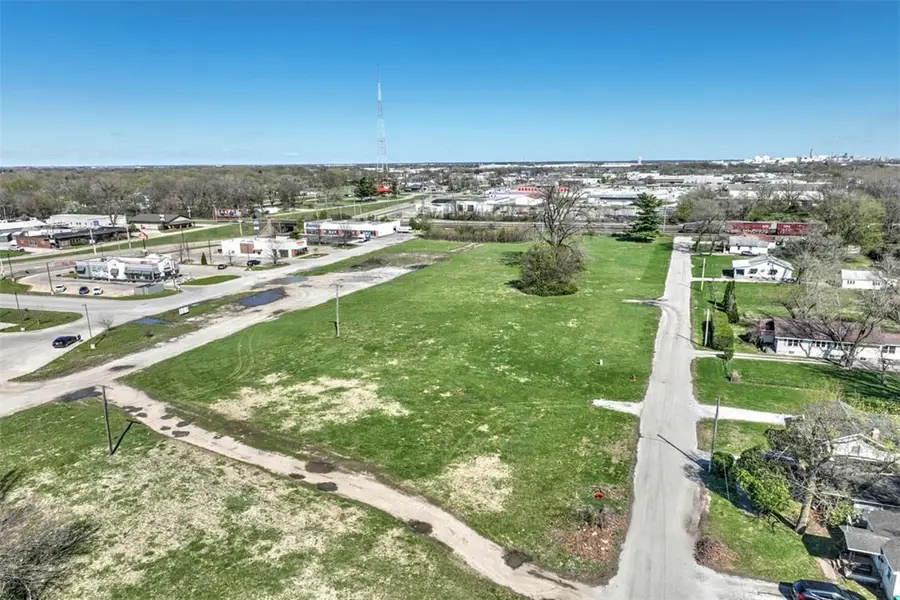 655 E Pershing Road, Decatur, IL 62526 - #3