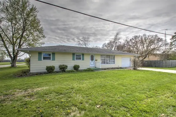 215 E Mattox Street, Sullivan, IL 61951