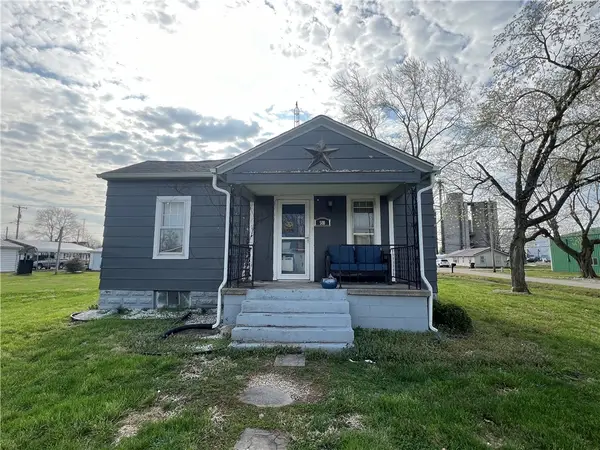 500 Hickory Street, Edgewood, IL 62426