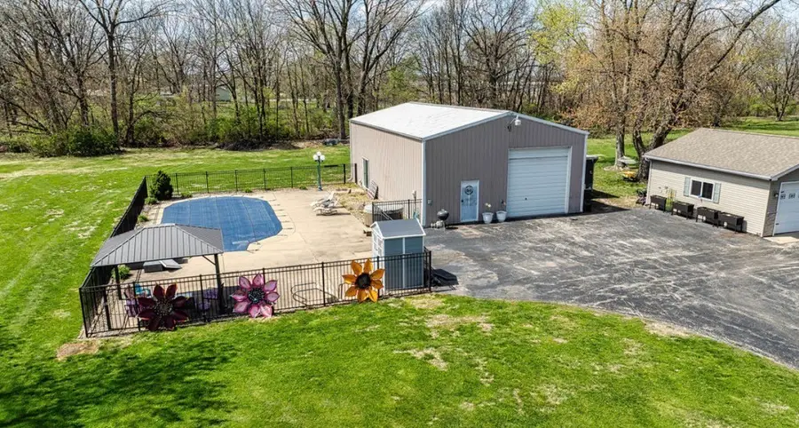 4193 Neely Avenue, Decatur, IL 62526 - #2