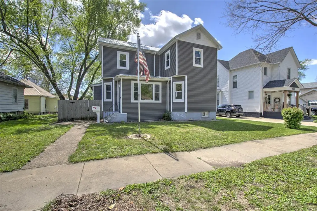 204 W South Street, Clinton, IL 61727 - #1