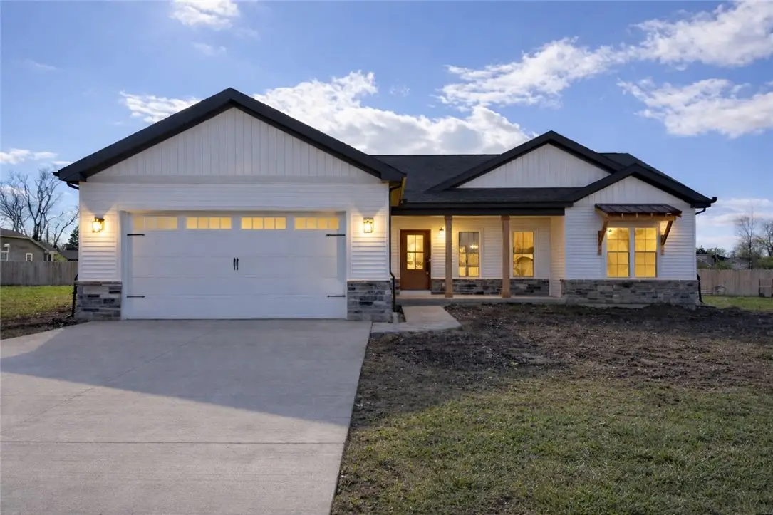 10 Summerfield Lane, Charleston, IL 61920 - #1