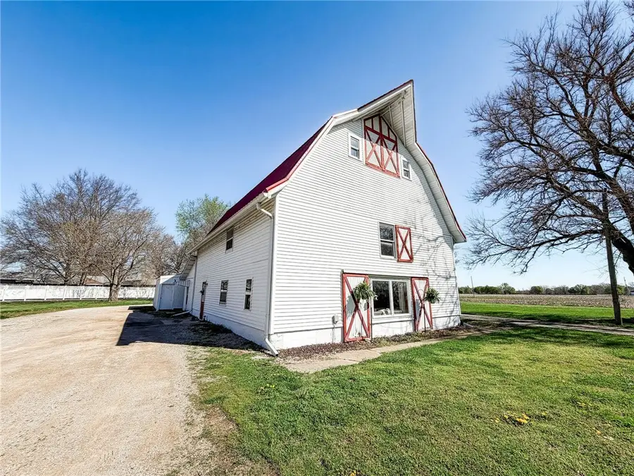 1504 E Main Street, Casey, IL 62420 - #2