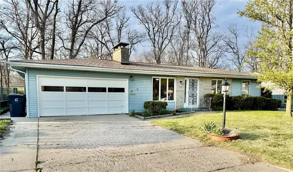 66 Sandcreek Drive, Decatur, IL 62521