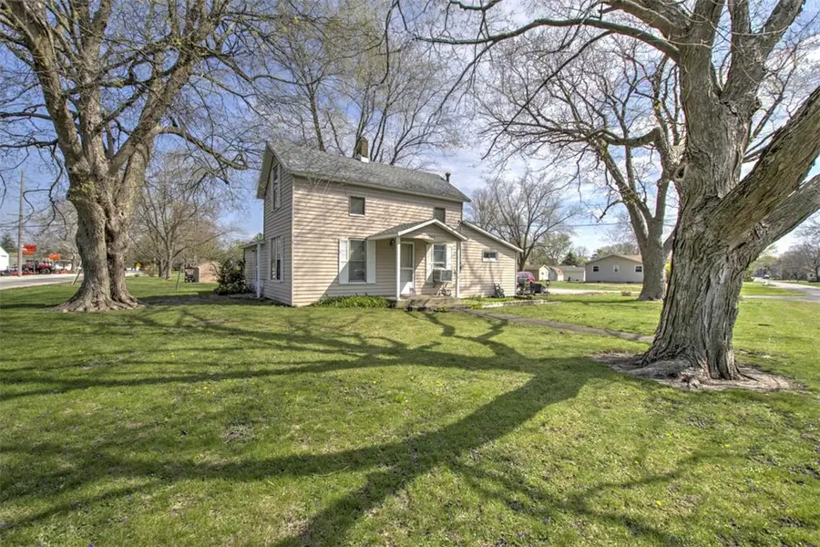 286 Fremont Street, Bement, IL 61813 - #2