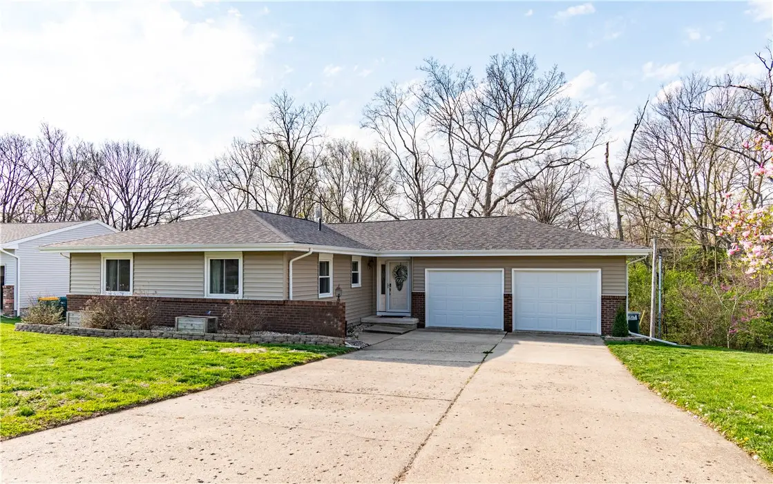 1055 S Wildwood Drive, Mount Zion, IL 62549 - #1