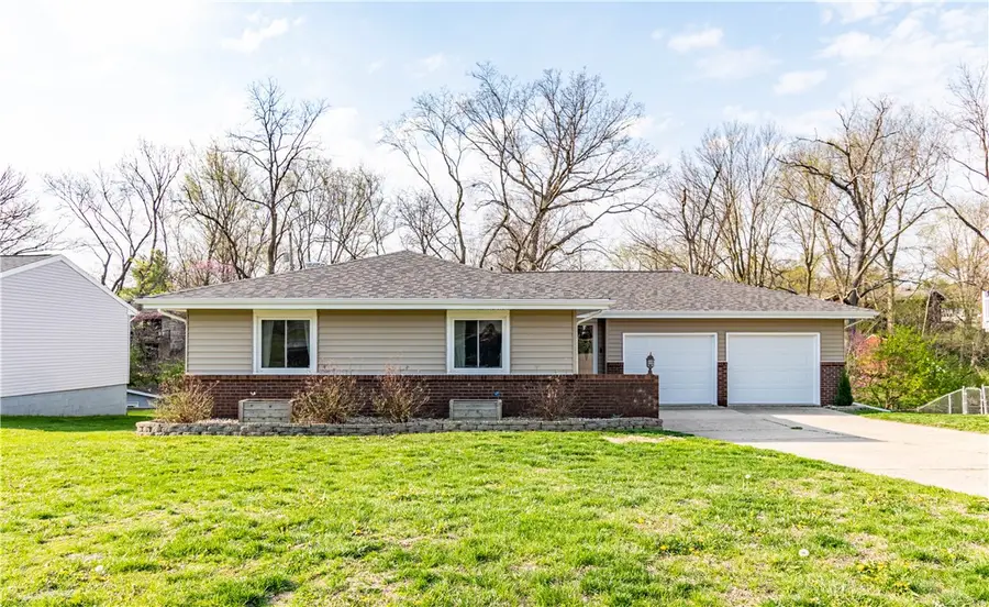 1055 S Wildwood Drive, Mount Zion, IL 62549 - #3
