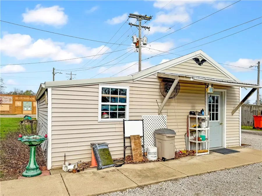 1112 Moultrie Avenue, Mattoon, IL 61938 - #2