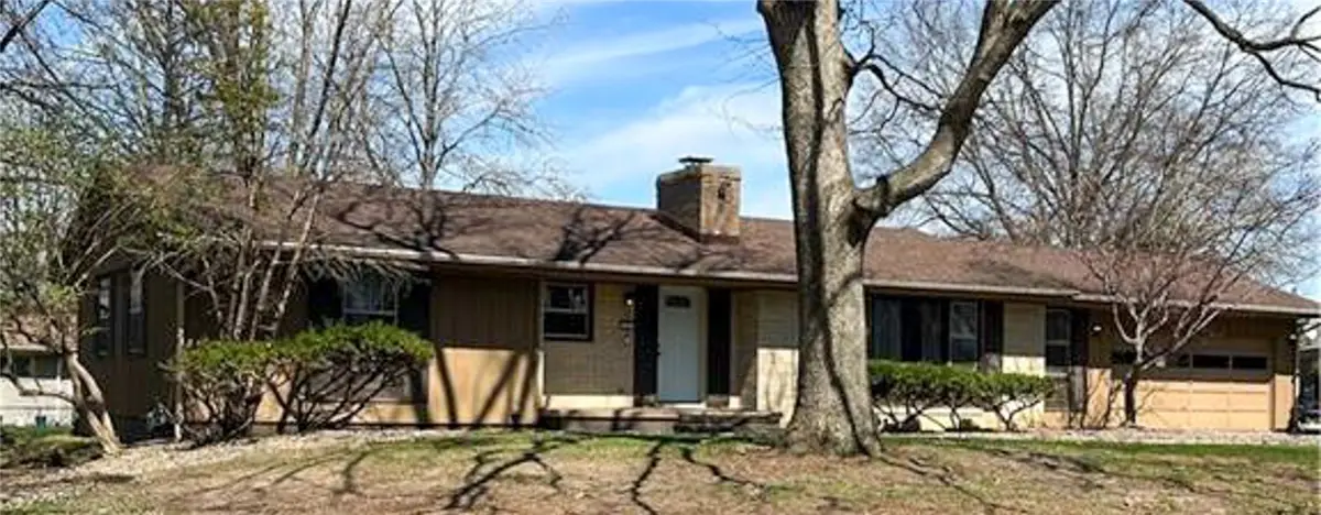 15 Lakeshore Drive, Danville, IL 61832 - #1