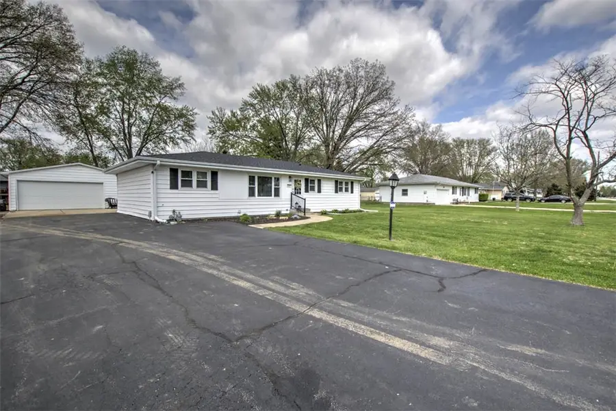 4638 E Hayden Drive, Decatur, IL 62521 - #3