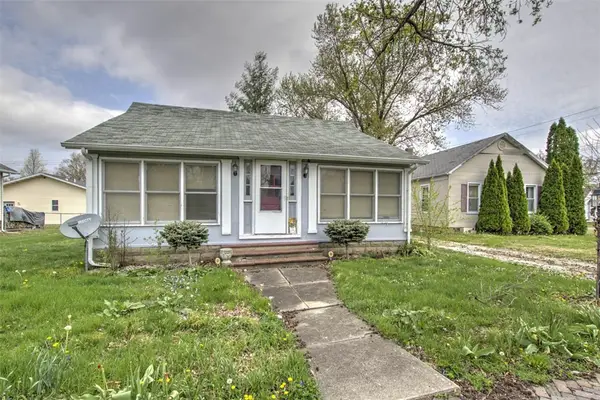 156 W Frick Street, Macon, IL 62544