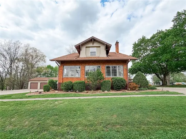 412 E Cumberland Street, Martinsville, IL 62442