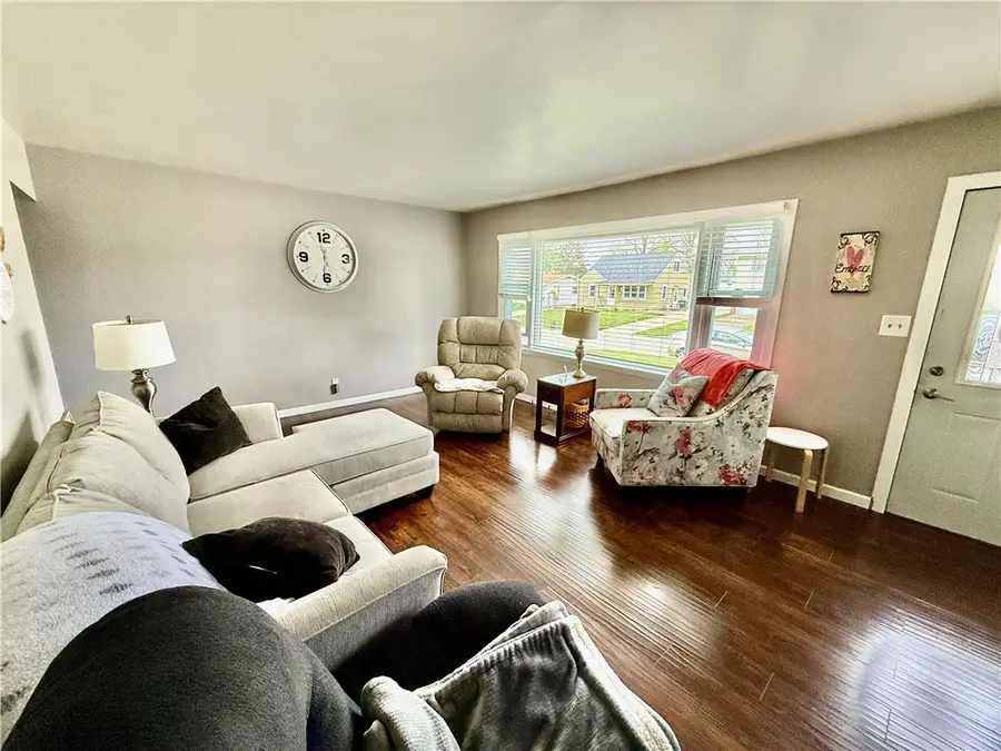 2209 W Oaklawn Drive, Decatur, IL 62526 - #3