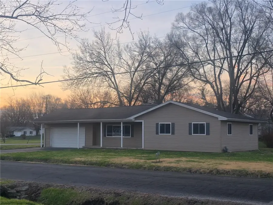 1505 W Ash Avenue, Decatur, IL 62526 - #2