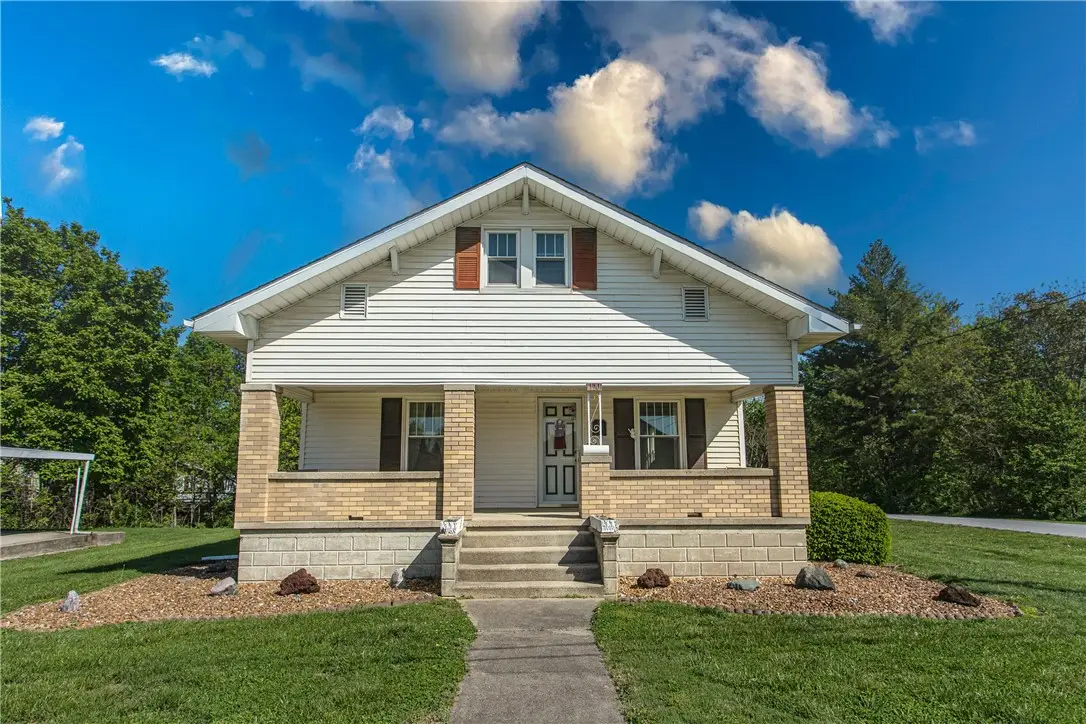 110 E Pleasant Street, Greenup, IL 62428 - #1
