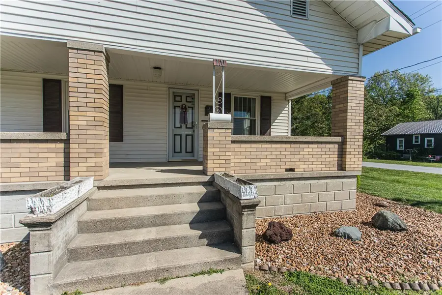 110 E Pleasant Street, Greenup, IL 62428 - #3