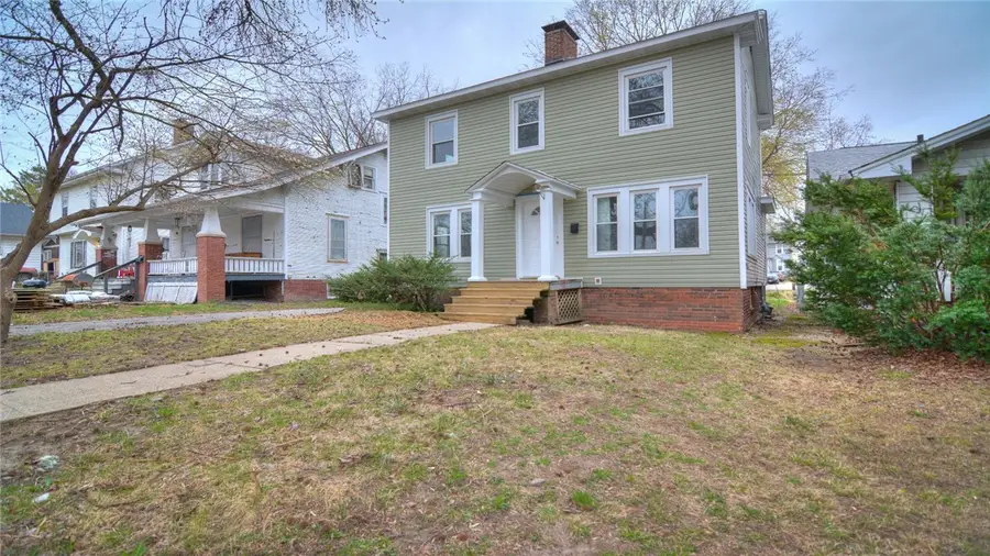 1075 W Prairie Avenue, Decatur, IL 62522 - #2