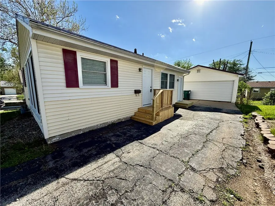 31 Sickles Drive, Decatur, IL 62521 - #2