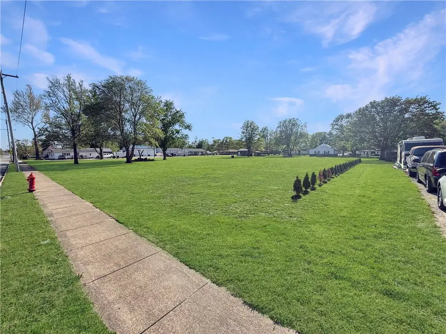 401 N Logan, Oakland, IL 61943 - #2