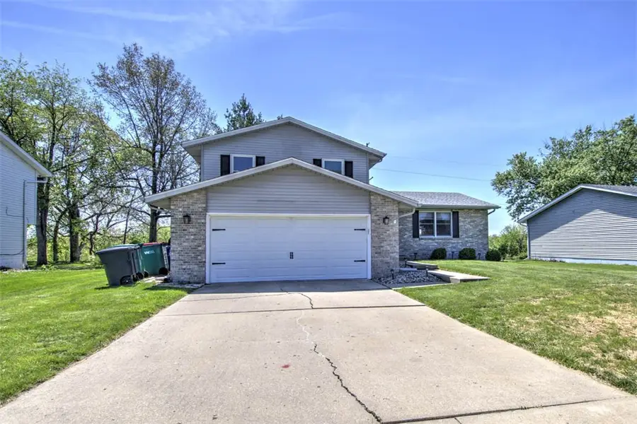 1555 Highland Place, Decatur, IL 62526 - #2