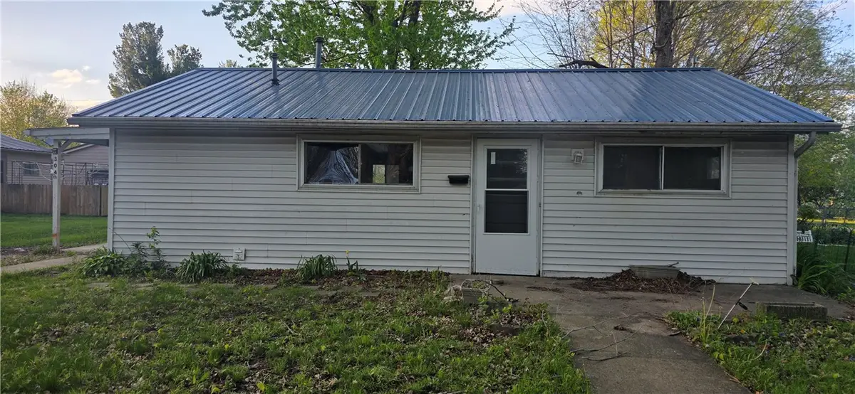 304 Gilbert Street, Rossville, IL 60963 - #1