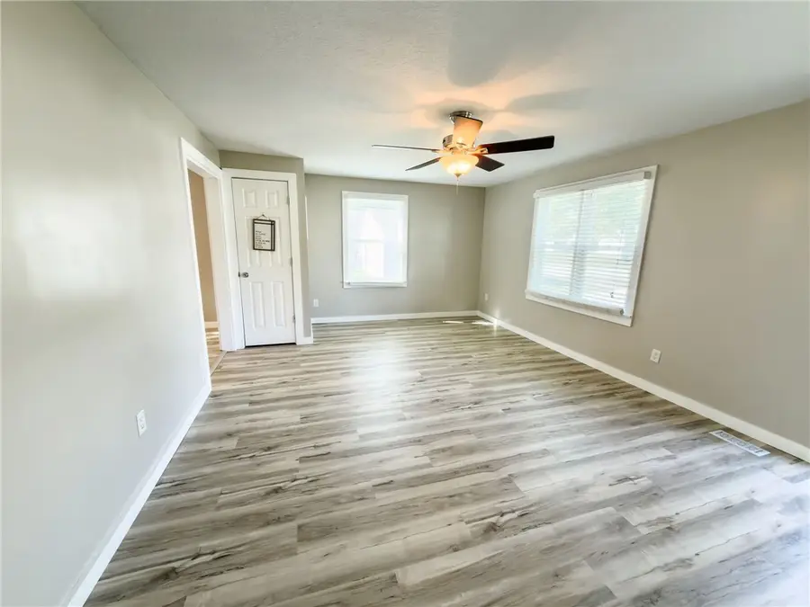 112 NW 4th Street, Casey, IL 62420 - #3