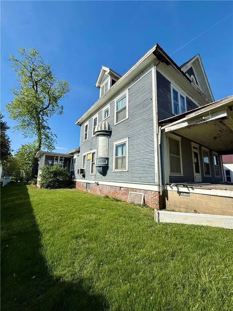 426 W Madison Street, Paris, IL 61944 - #3