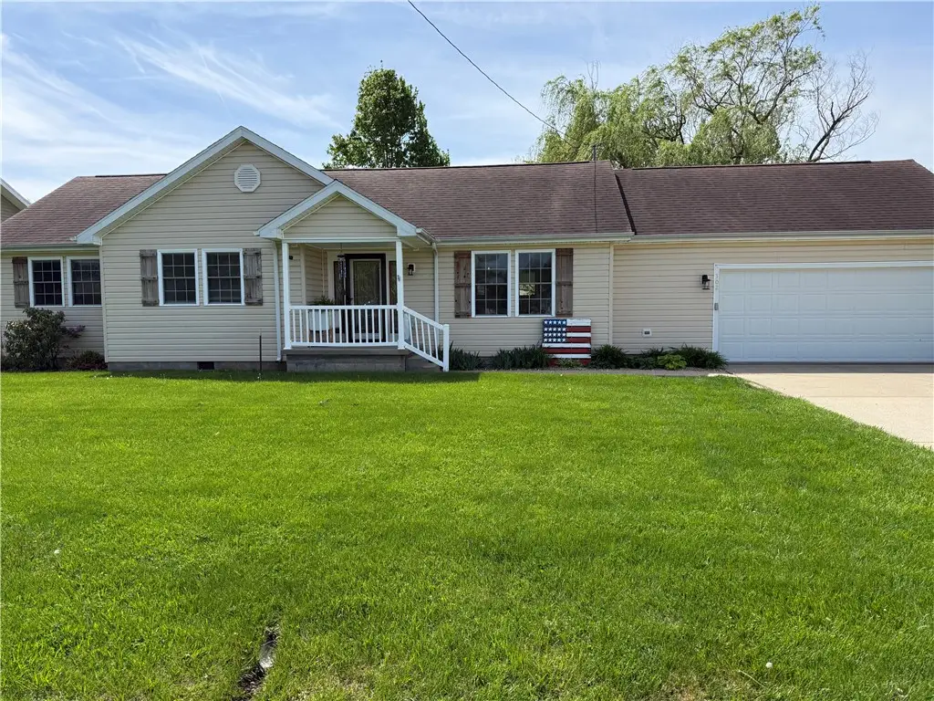 302 Douthit Drive, Newton, IL 62448 - #1