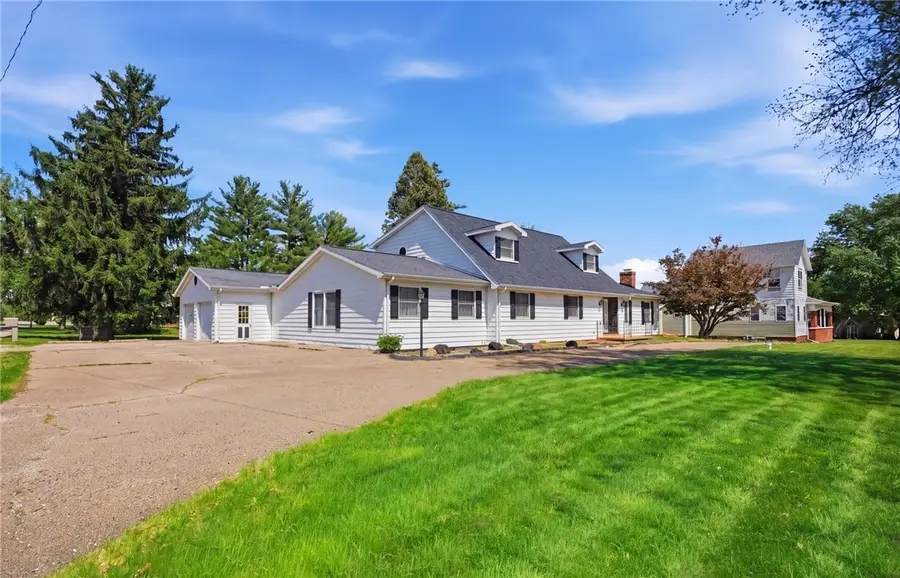 115 W Lincoln Street, Oakland, IL 61943 - #3