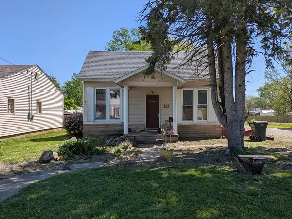 318 N Jefferson Street, Paris, IL 61944