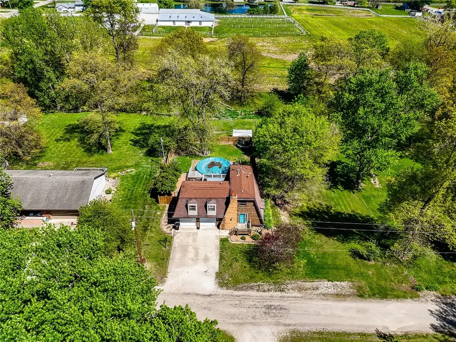 8346 Cardinal Lane, Altamont, IL 62411 - #2