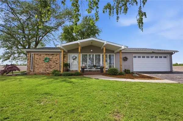 11563 County Road 700e Road, Mattoon, IL 61938