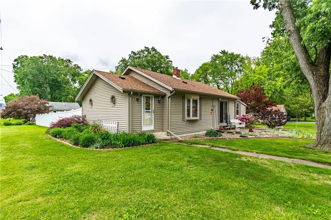 3201 E Division Street, Decatur, IL 62526 - #1