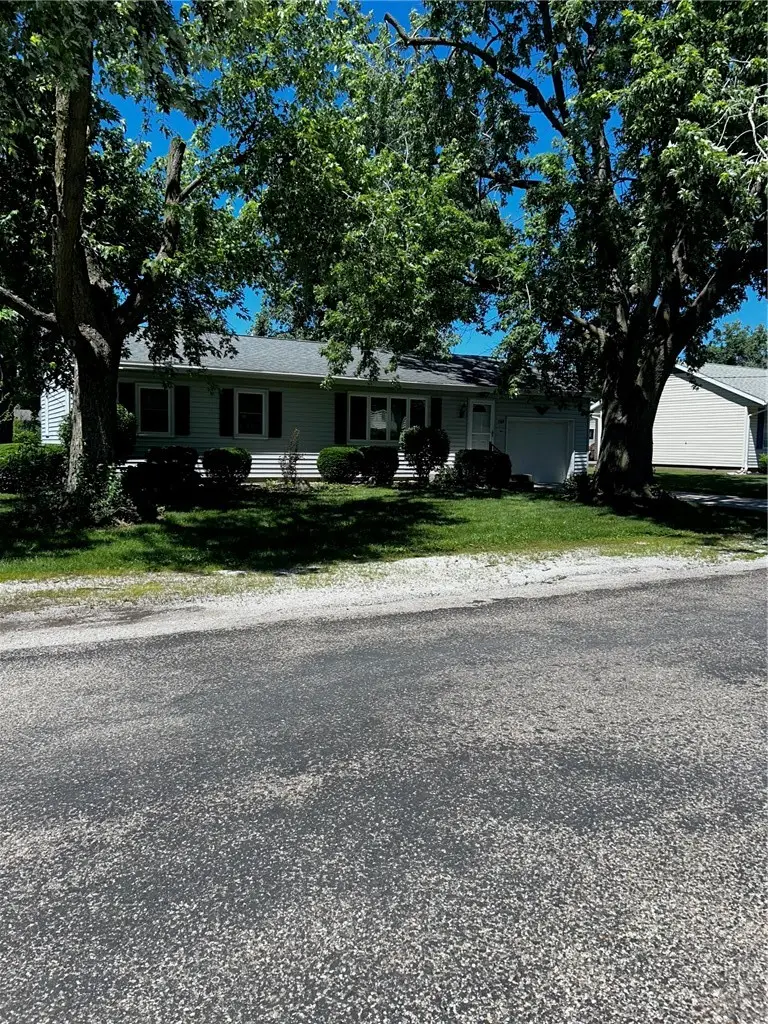 1509 W North First Street, Shelbyville, IL 62565 - #2