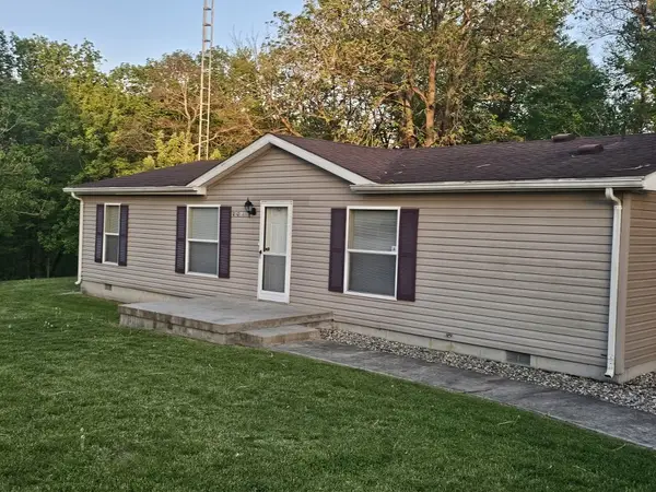 201 E Elizabeth Street, Greenup, IL 62428