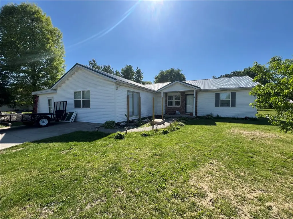 12059 N 875th Street, Effingham, IL 62401 - #1