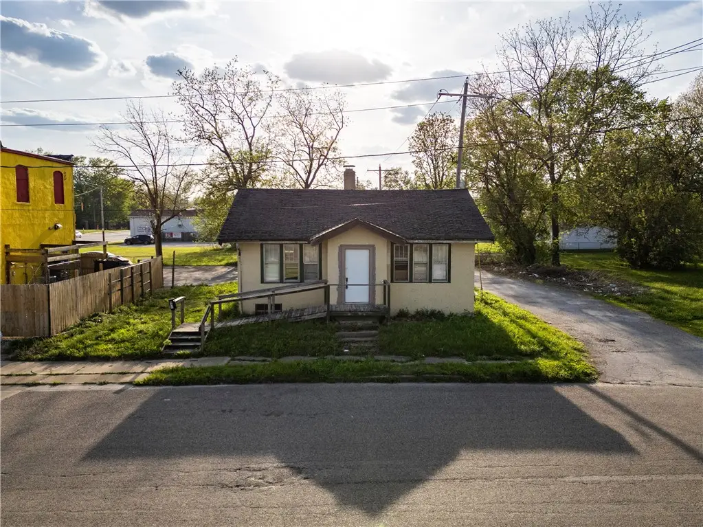 6 Illinois Street, Danville, IL 61832 - #1