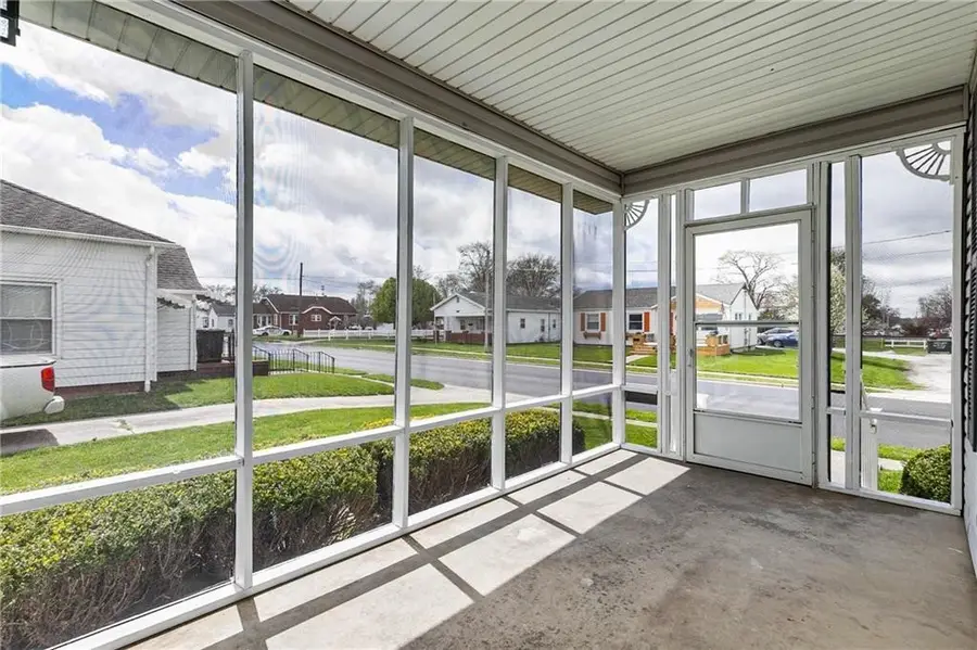 514 N 4th Street, Effingham, IL 62401 - #3