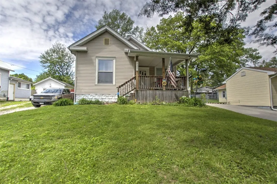 525 S 22nd Place, Decatur, IL 62521 - #1