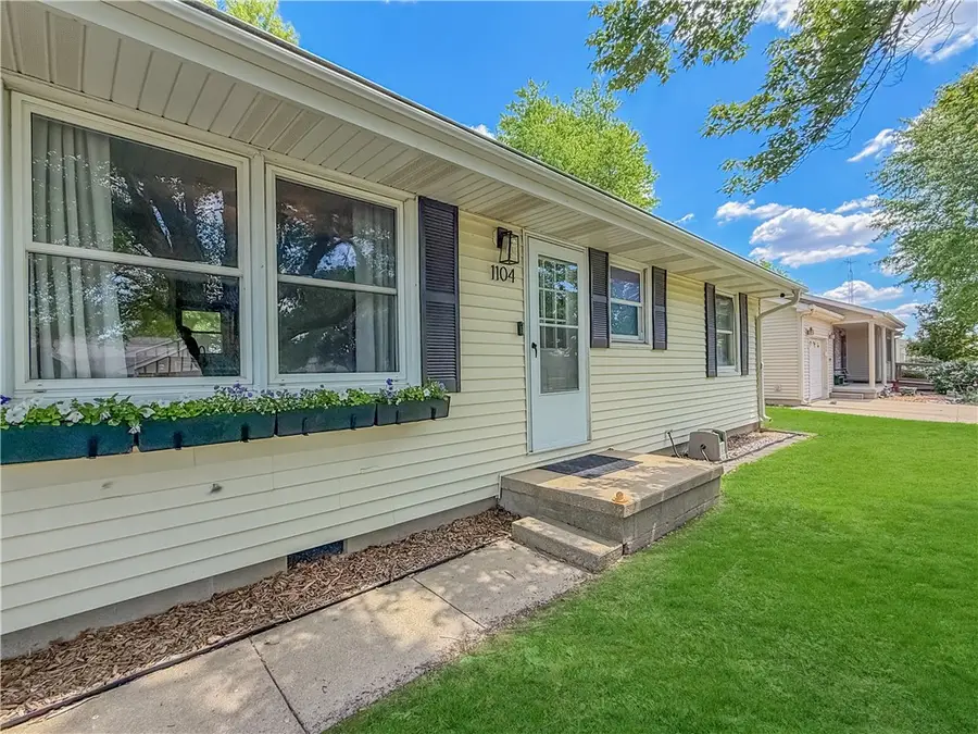 1104 S 23rd Street, Mattoon, IL 61938 - #3