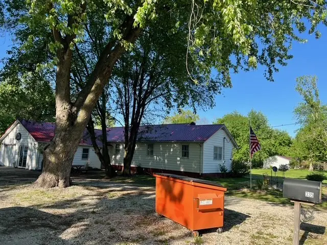 335 Chestnut Street, Cowden, IL 62422 - #2