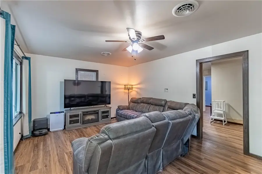 909 N 20th Street, Mattoon, IL 61938 - #3