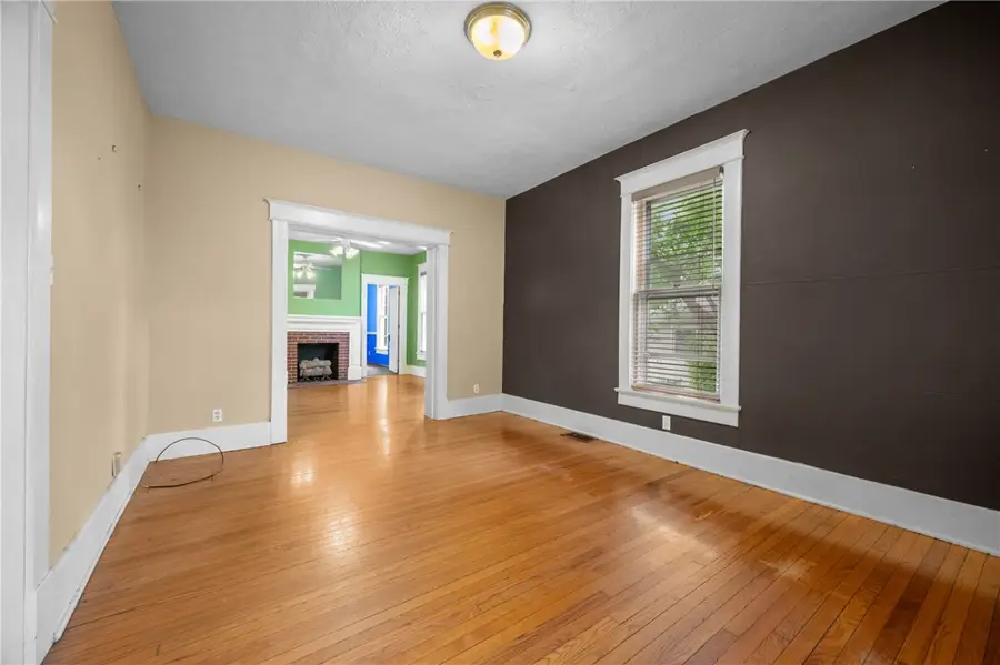 525 Prairie Street, Paris, IL 61944 - #3