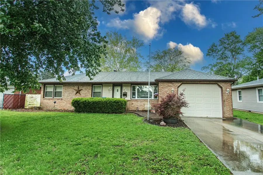 1507 Rudy Avenue, Mattoon, IL 61938 - #2