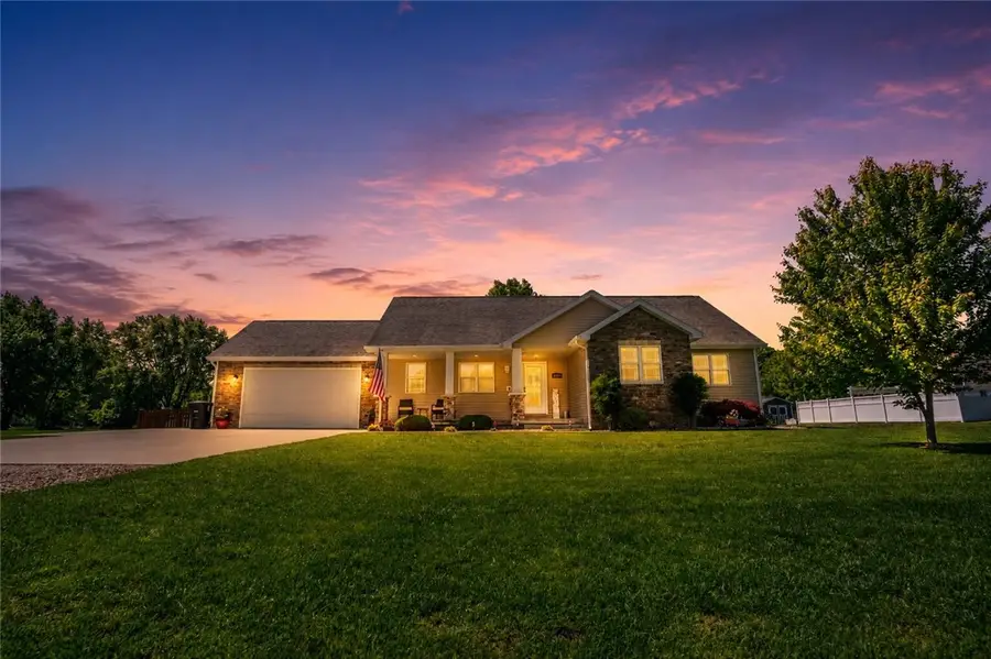 10572 Aminoff Drive, Effingham, IL 62401 - #2
