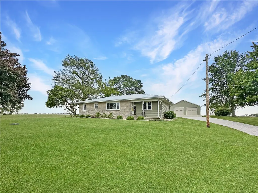 5158 E County Road 1100n, Mattoon, IL 61938 - #1