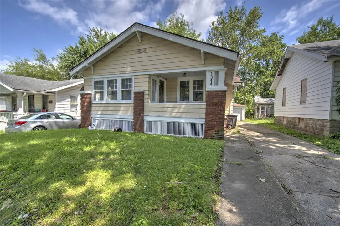 1344 E Lawrence Street, Decatur, IL 62521 - #1
