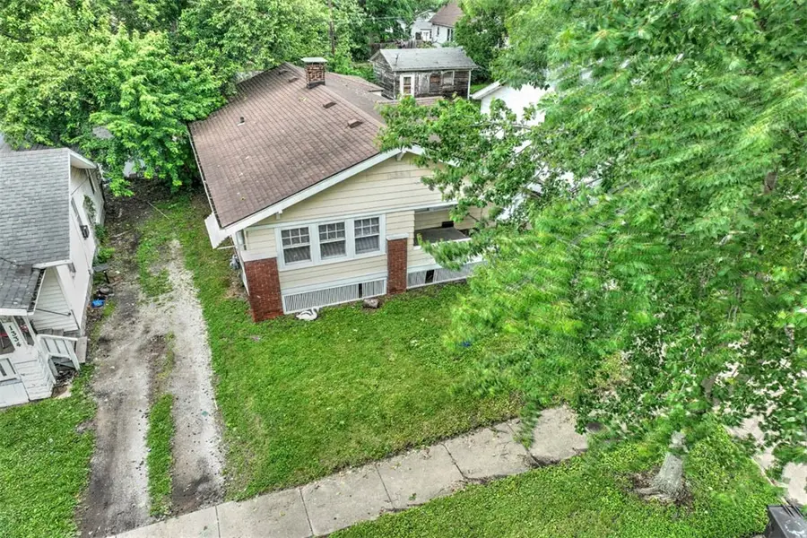 1344 E Lawrence Street, Decatur, IL 62521 - #2